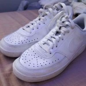 Nike Court Vision : size 8